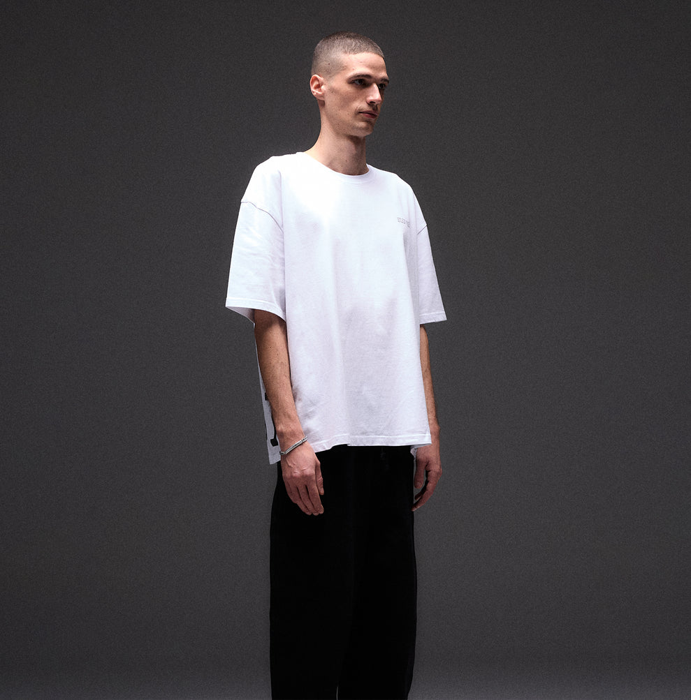 PREMIUM LOGO TEE