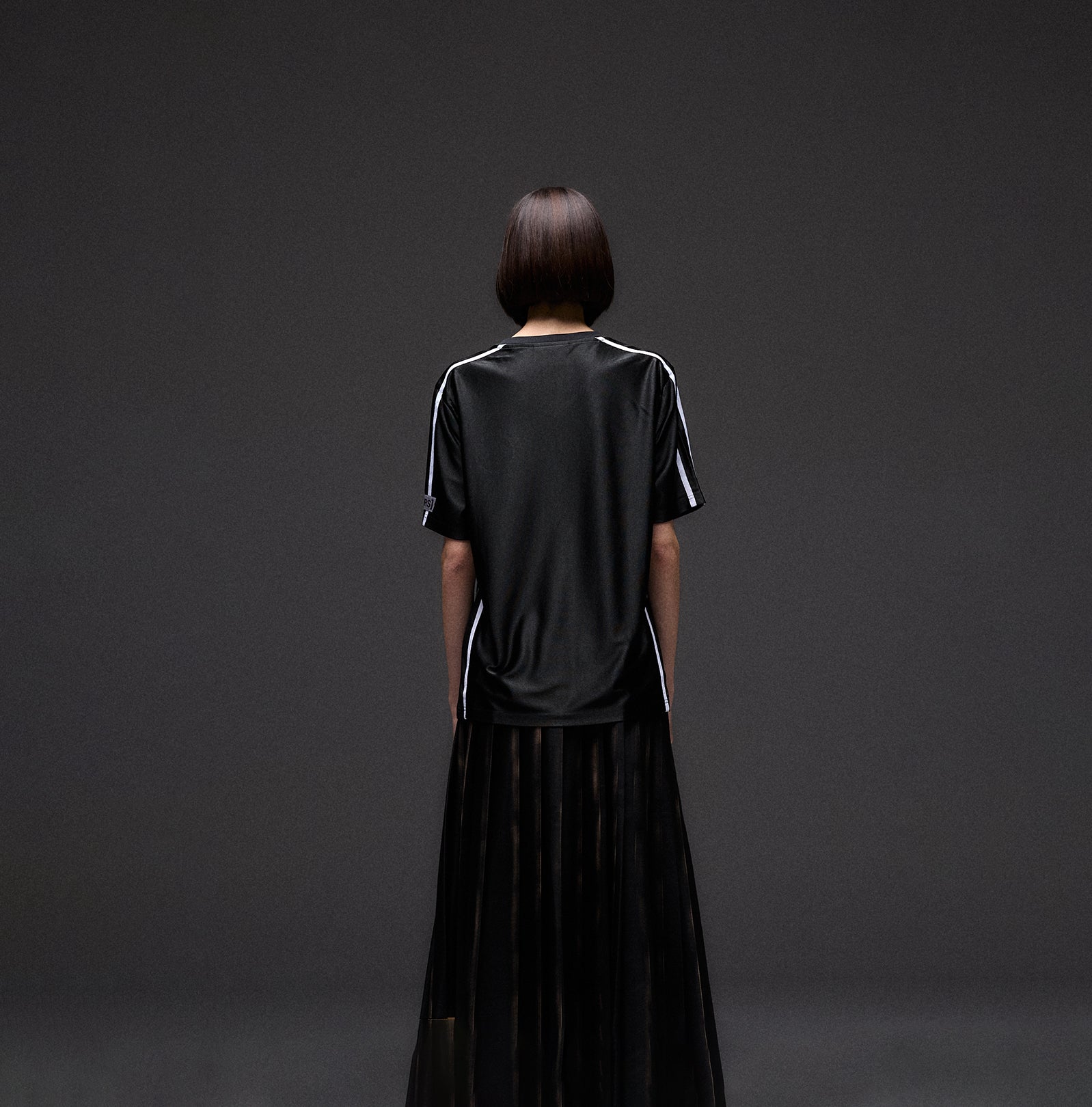 METALLIC BLACK JERSEY