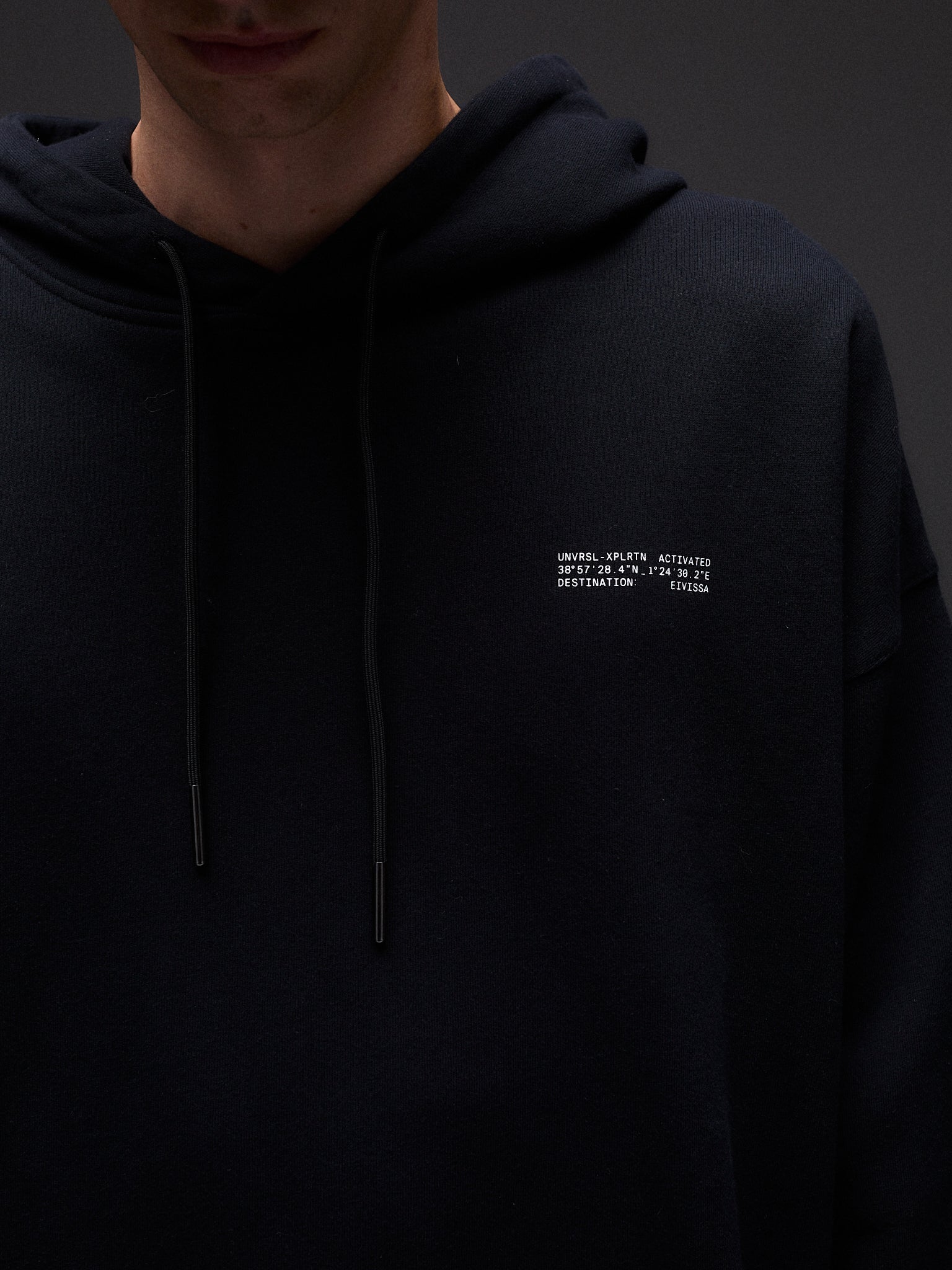 PREMIUM LOGO HOODIE