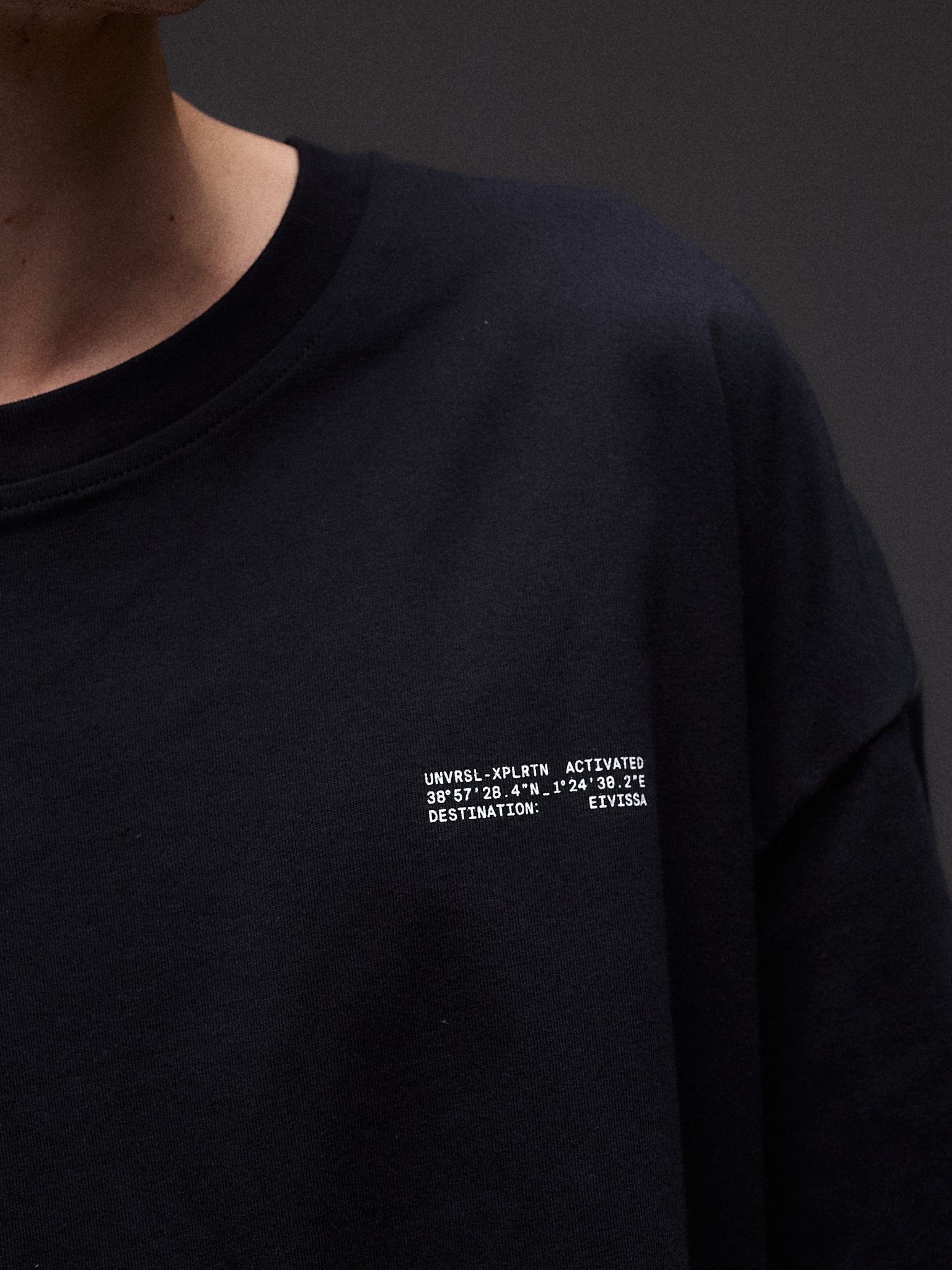 PREMIUM LOGO TEE